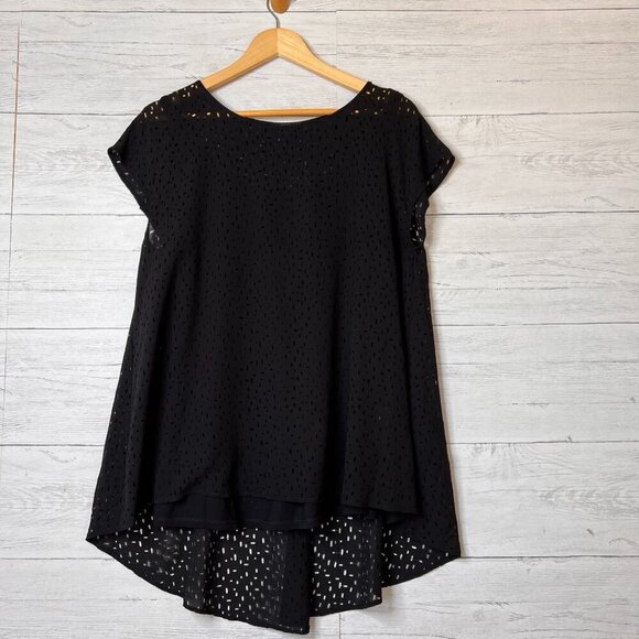 Eileen Fisher Top Womens Size S/P Black 100% Silk Laser Cut Cap Sleeves Natural - Picture 1 of 16